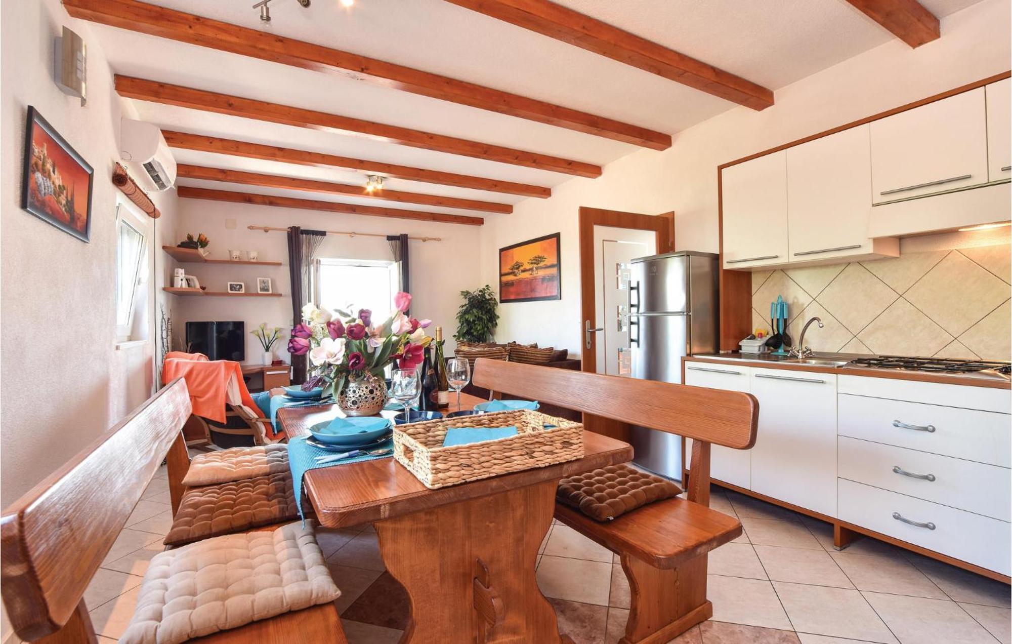 Pet Friendly Home In Postira With Wifi Esterno foto