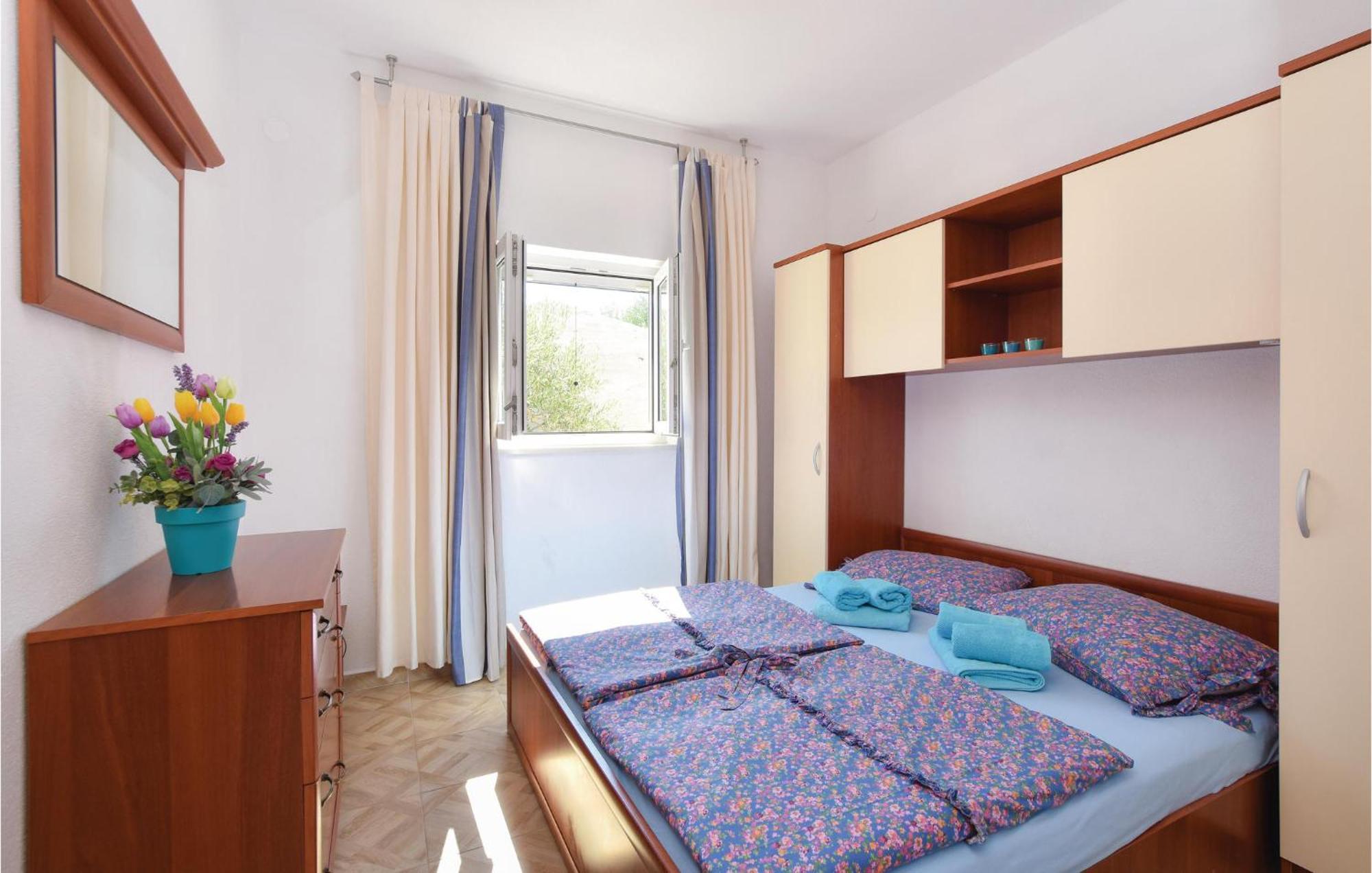 Pet Friendly Home In Postira With Wifi Esterno foto