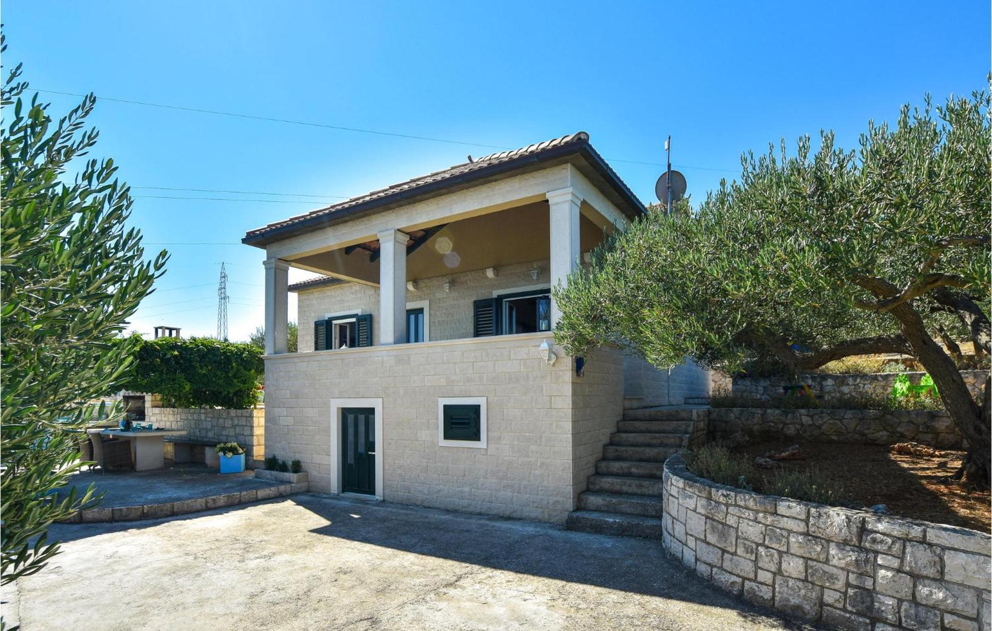 Pet Friendly Home In Postira With Wifi Esterno foto